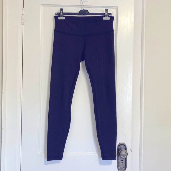 Lululemon navy blue leggings size 8 - Picture 1 of 3